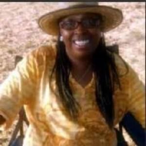 Meet your Posher, Connie